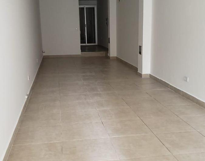 Local comercial · 56m²