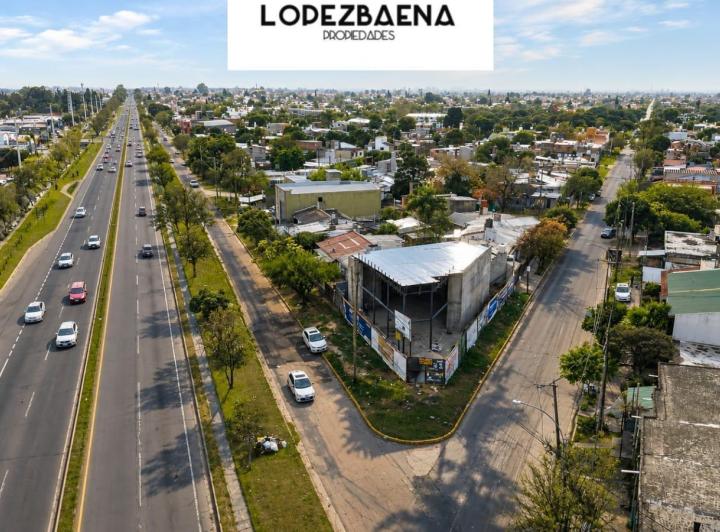 Local comercial · 173m² · 4 Ambientes · 2 Cocheras