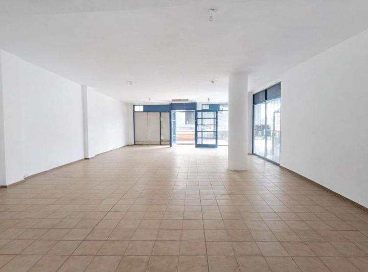Local comercial · 74m²