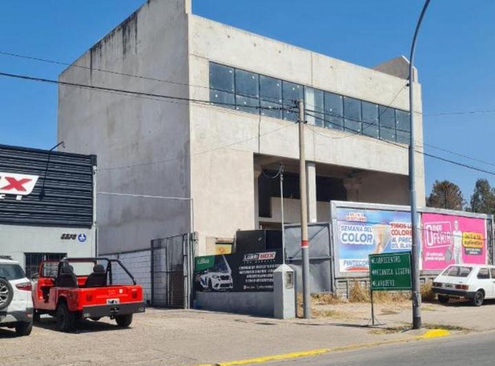 Local comercial · 500m² · 5 Ambientes
