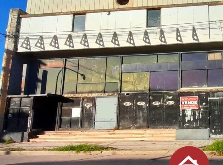 Local comercial · 866m²