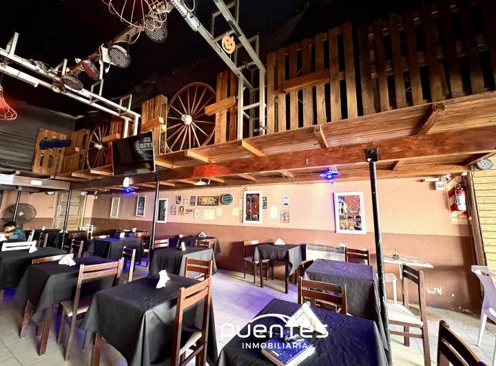 Local comercial · 329m² · 7 Ambientes
