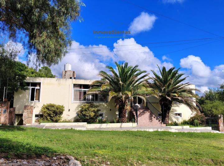Local comercial · 460m² · 13 Ambientes · 12 Cocheras