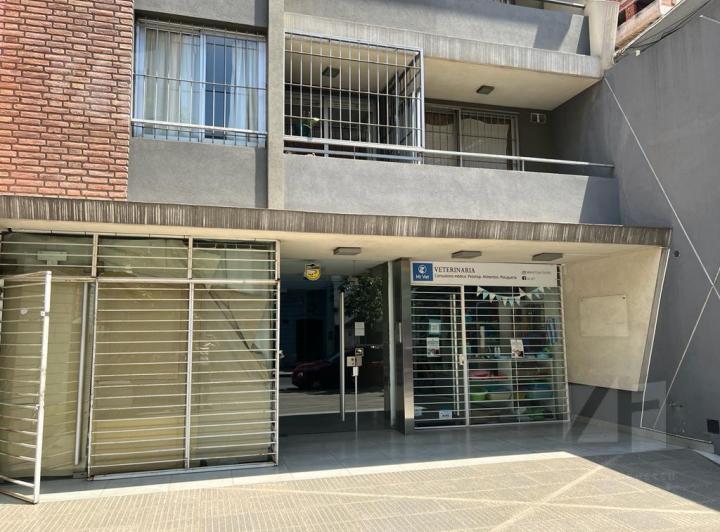 Local comercial · 75m²