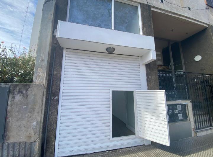 Local comercial · 140m²