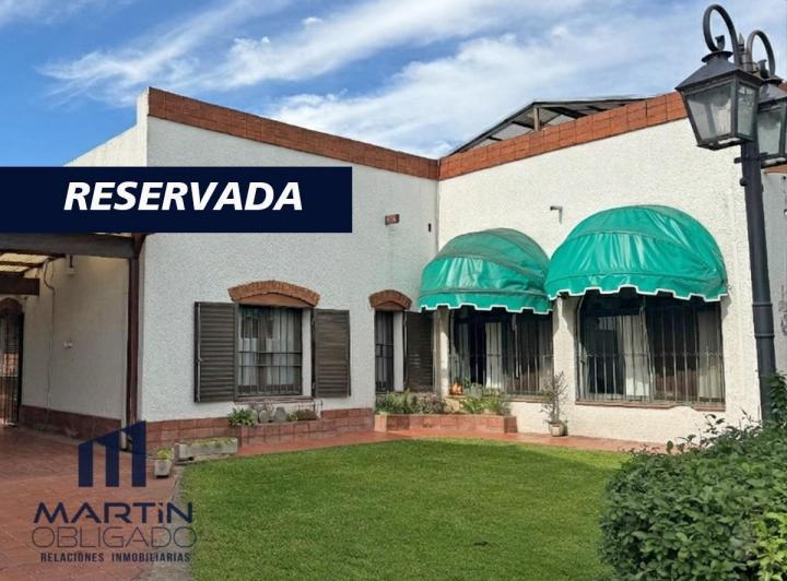 Casa · 240m² · 6 Ambientes