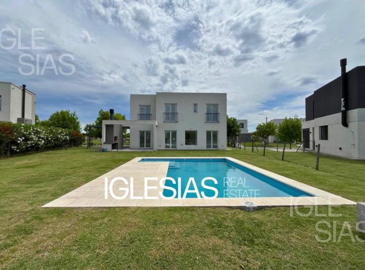 Casa · 170m² · 5 Ambientes