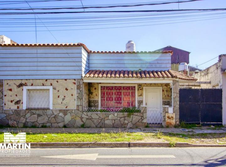 Casa · 80m² · 3 Ambientes · 1 Cochera