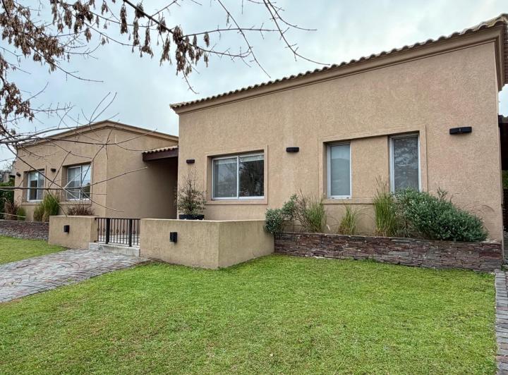 Casa · 190m² · 4 Ambientes