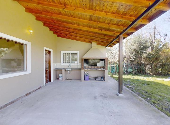 Casa · 30m² · 3 Ambientes · 1 Cochera