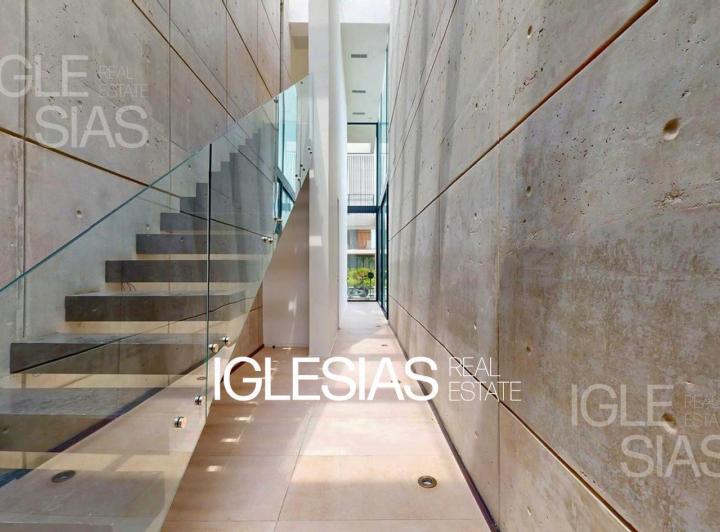 Casa · 281m² · 5 Ambientes · 2 Cocheras