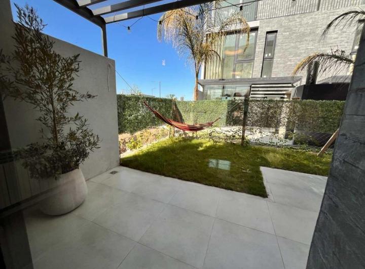 Casa · 127m² · 4 Ambientes · 1 Cochera