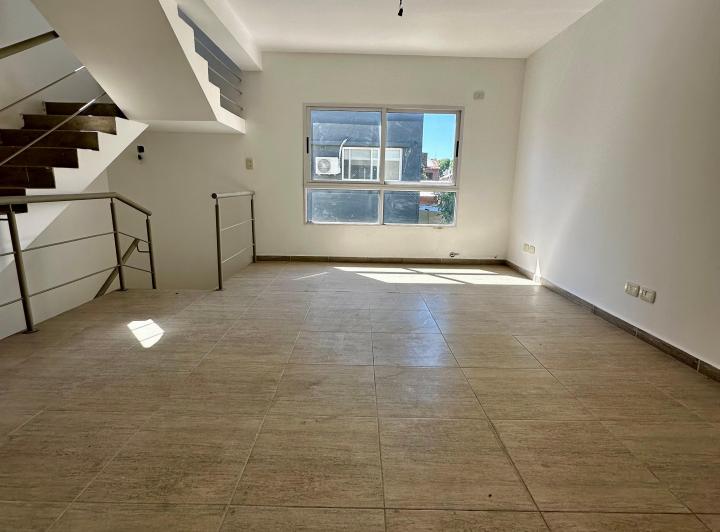 Casa · 60m² · 2 Ambientes · 1 Cochera