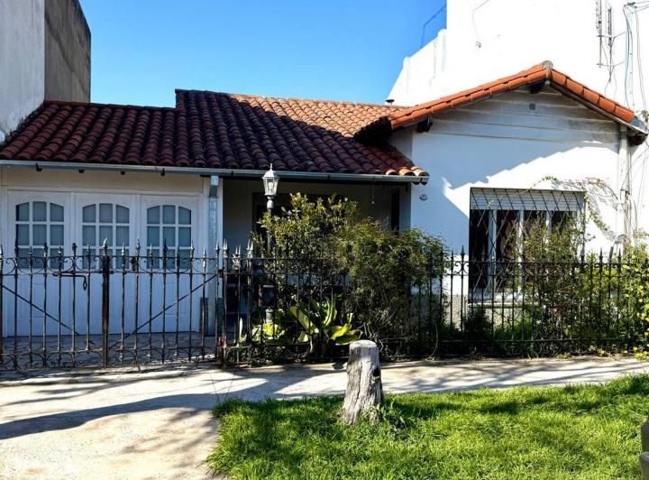 Casa · 105m² · 3 Ambientes · 2 Cocheras