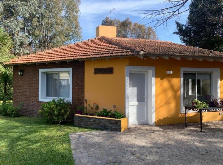 Casa · 650m² · 2 Ambientes · 1 Cochera