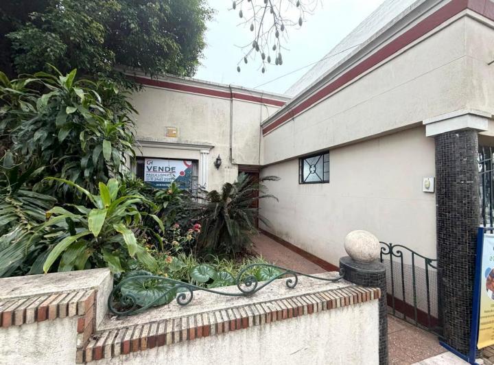 Casa · 363m² · 5 Ambientes · 1 Cochera