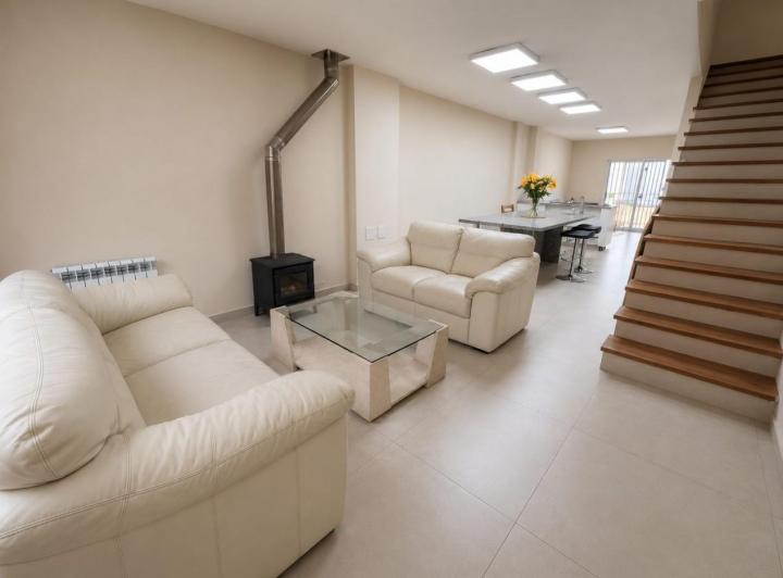 Casa · 130m² · 4 Ambientes · 1 Cochera