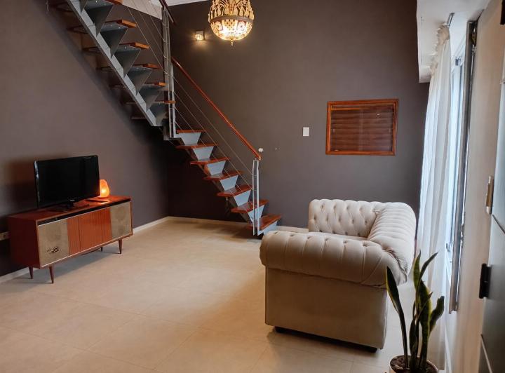 Casa · 170m² · 4 Ambientes · 1 Cochera
