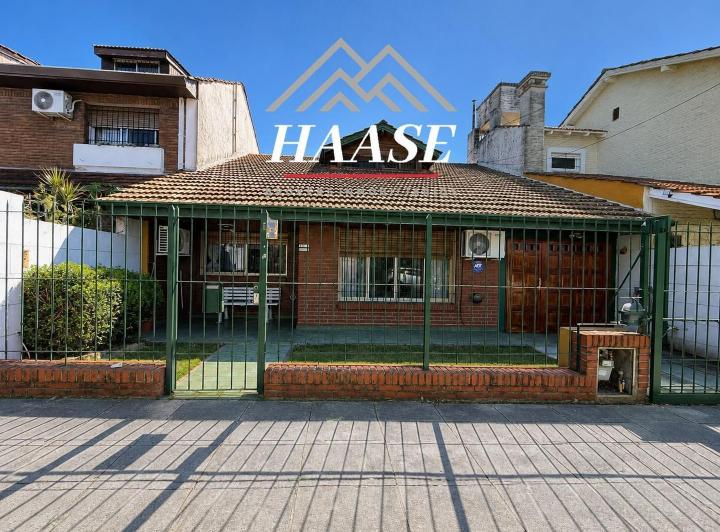 Casa · 187m² · 4 Ambientes · 1 Cochera