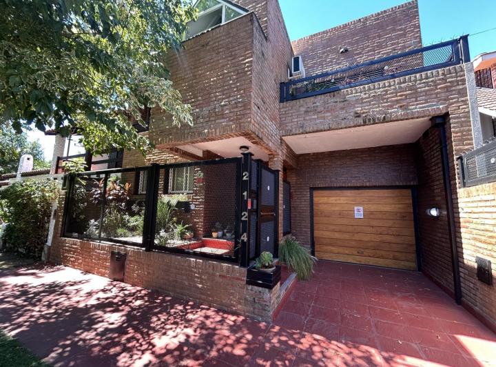 Casa · 136m² · 5 Ambientes · 1 Cochera