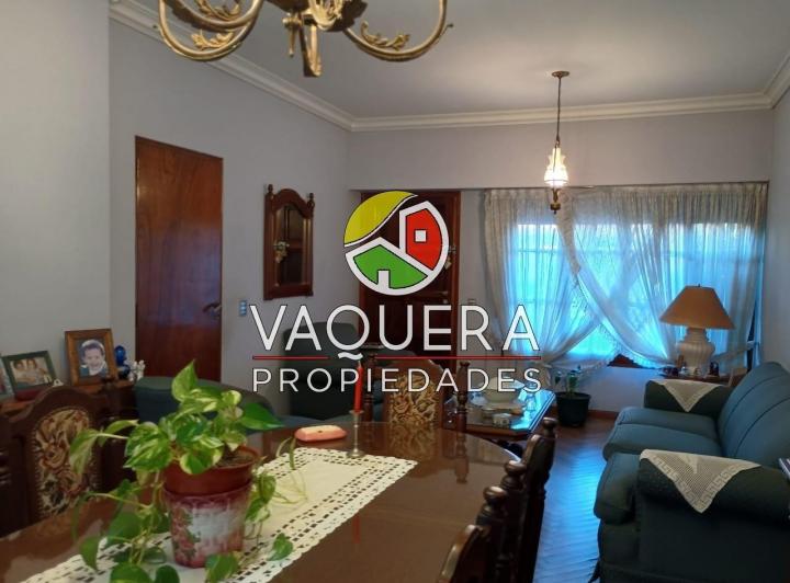 Casa · 157m² · 4 Ambientes · 1 Cochera