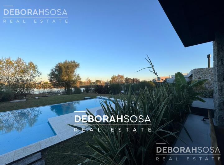Casa · 200m² · 6 Ambientes · 1 Cochera