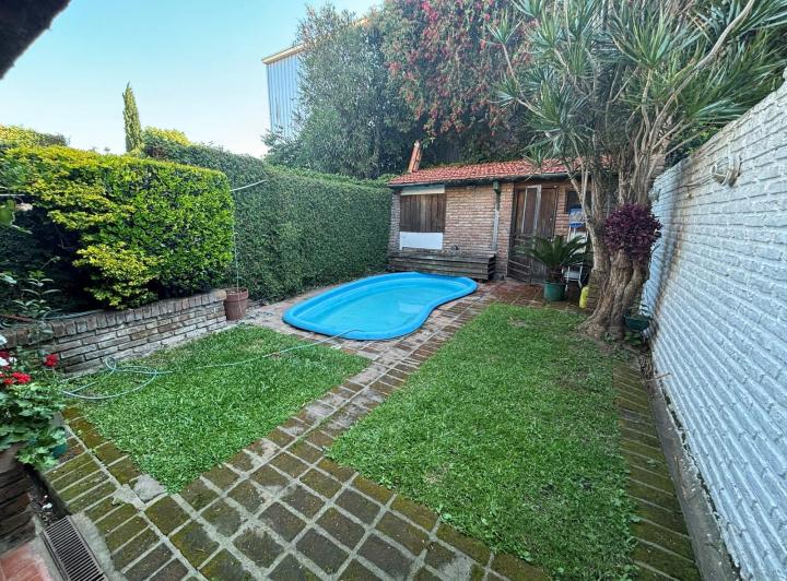 Casa · 90m² · 4 Ambientes · 2 Cocheras