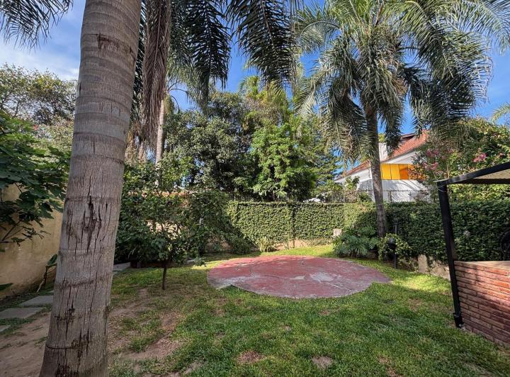Casa · 172m² · 4 Ambientes · 1 Cochera