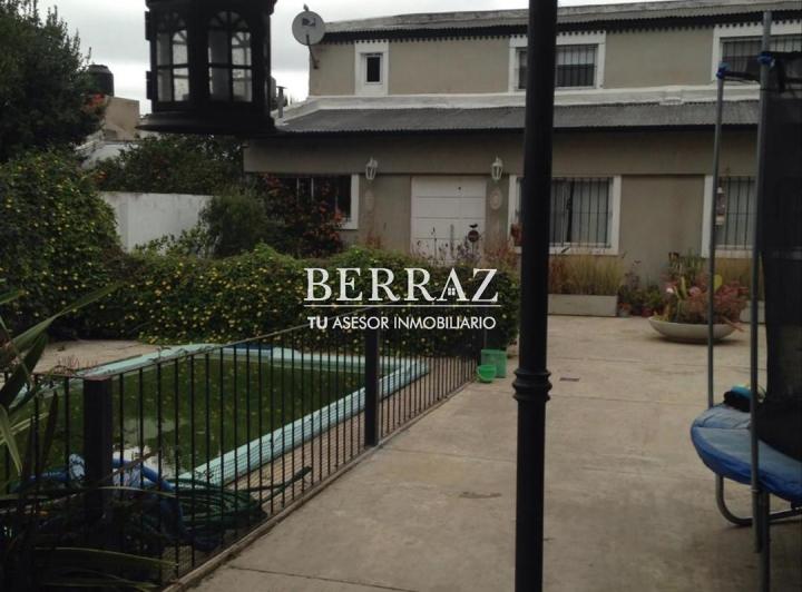Casa · 137m² · 5 Ambientes · 1 Cochera