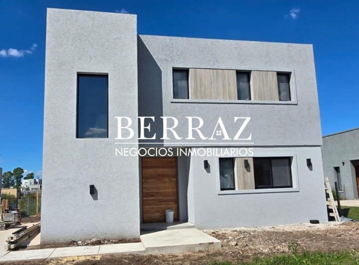 Casa · 170m² · 5 Ambientes · 2 Cocheras