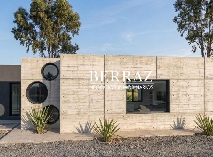 Casa · 135m² · 4 Ambientes · 1 Cochera
