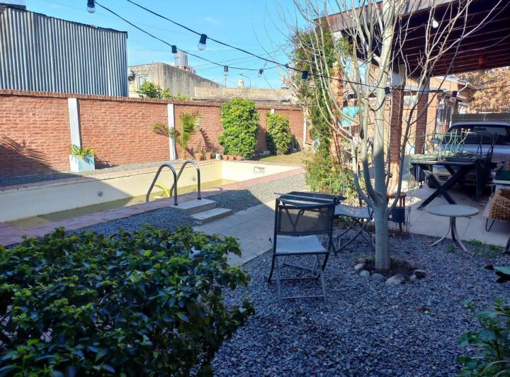 Casa · 433m² · 4 Ambientes · 1 Cochera