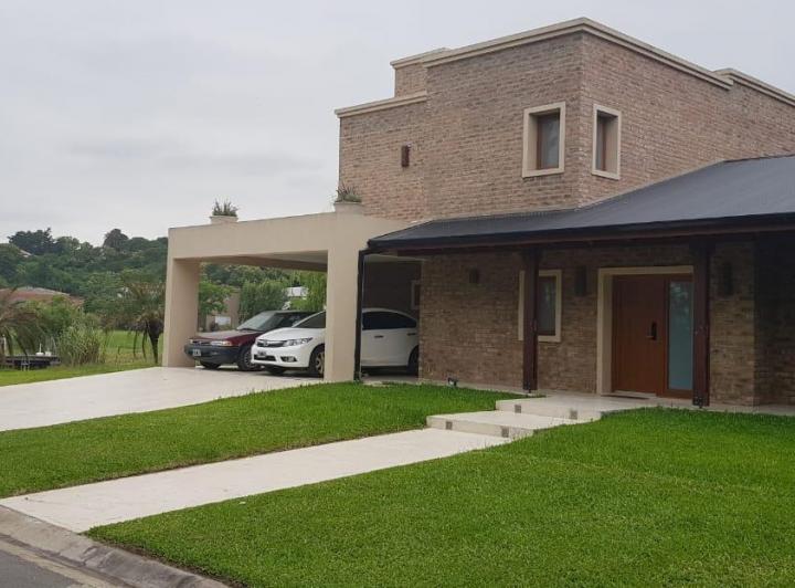 Casa · 1200m² · 4 Ambientes