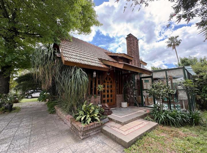 Casa · 120m² · 4 Ambientes · 1 Cochera
