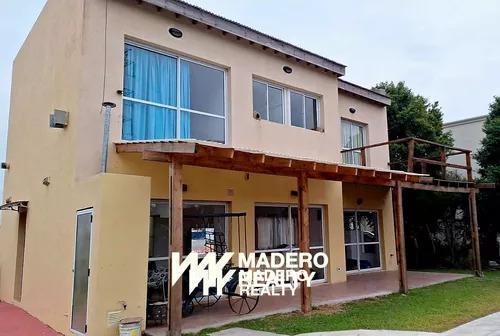 Casa · 150m² · 4 Ambientes · 4 Cocheras