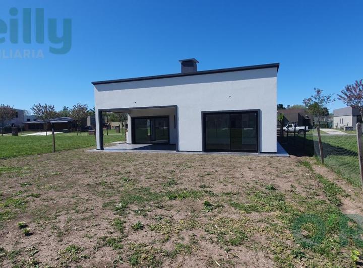 Casa · 156m² · 5 Ambientes · 2 Cocheras