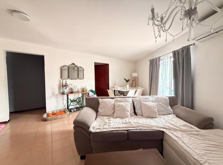 Casa · 142m² · 4 Ambientes · 1 Cochera