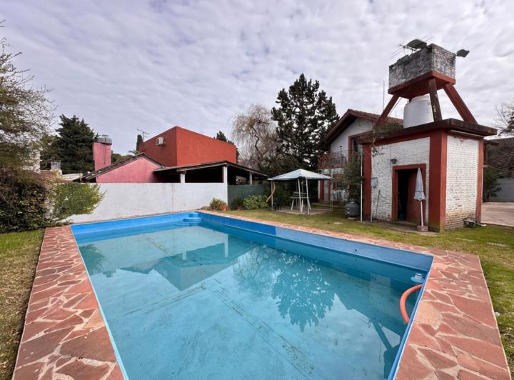 Casa · 129m² · 4 Ambientes · 1 Cochera