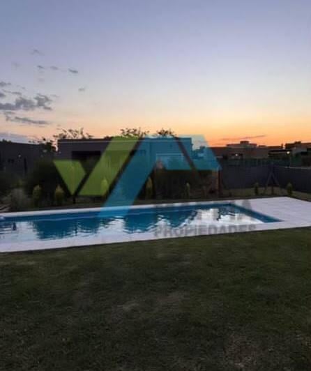 Casa · 120m² · 4 Ambientes · 1 Cochera