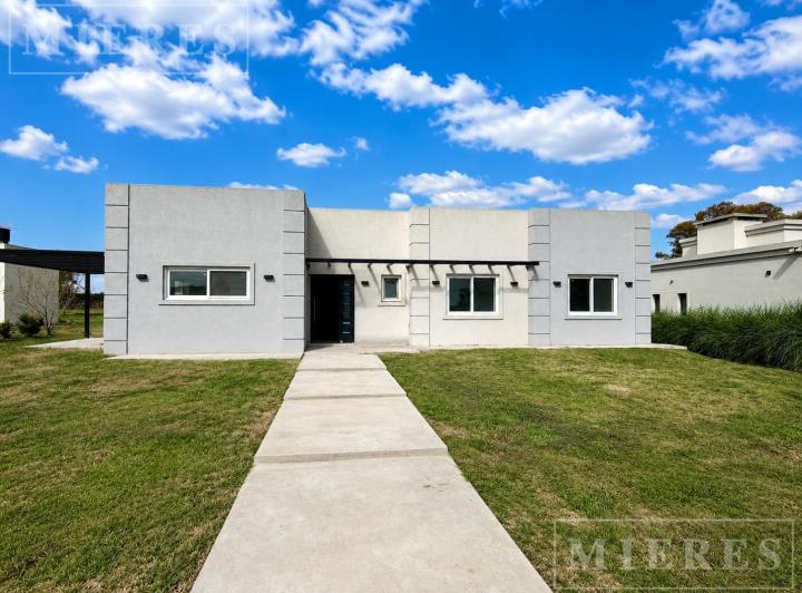 Casa · 184m² · 4 Ambientes