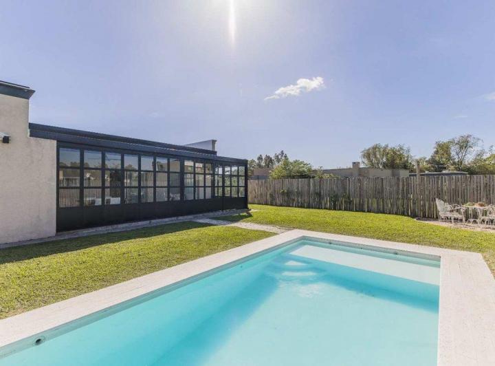 Casa · 109m² · 4 Ambientes · 2 Cocheras