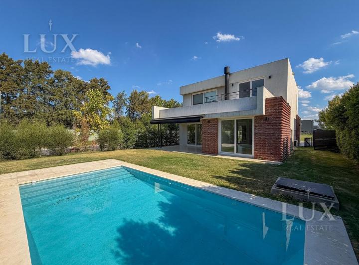 Casa · 205m² · 5 Ambientes