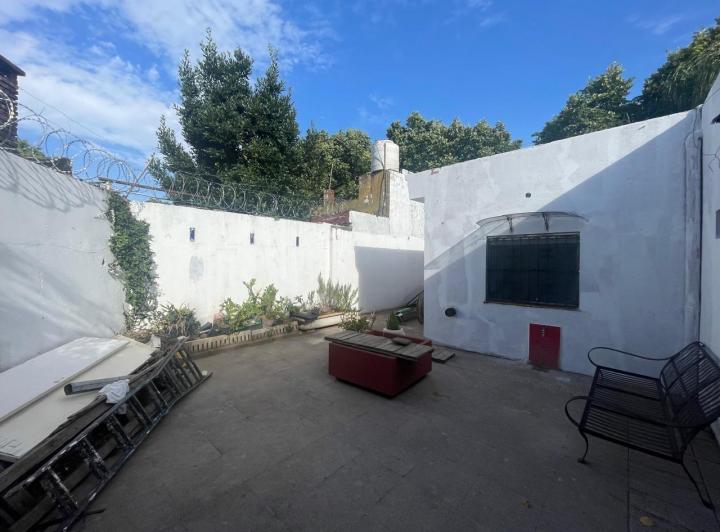 Casa · 85m² · 3 Ambientes · 2 Cocheras