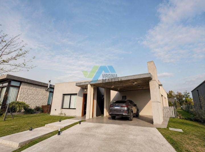 Casa · 145m² · 4 Ambientes · 1 Cochera