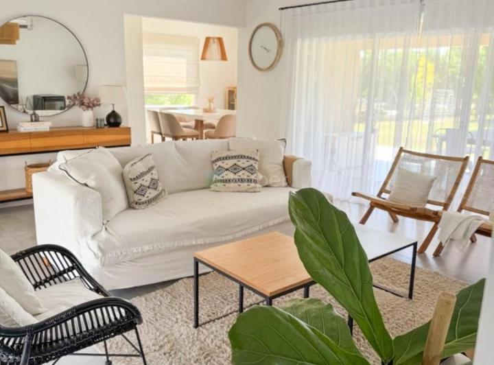 Casa · 126m² · 4 Ambientes · 2 Cocheras