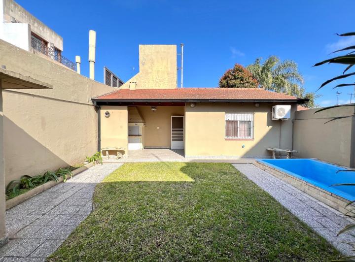 Casa · 154m² · 3 Ambientes · 1 Cochera
