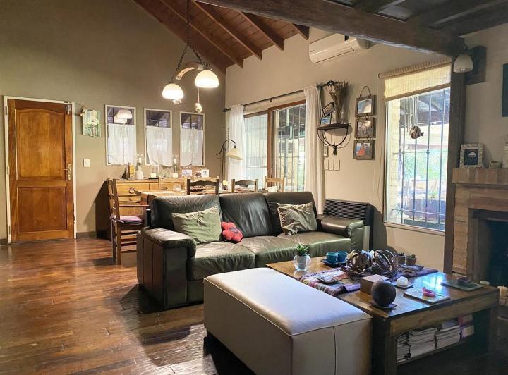 Casa · 110m² · 3 Ambientes · 2 Cocheras