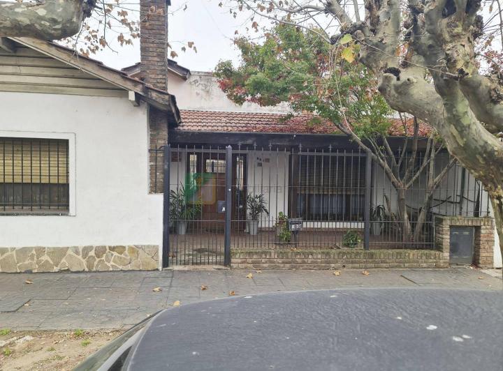 Casa · 197m² · 4 Ambientes · 1 Cochera