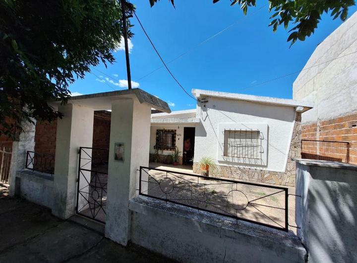 Casa · 103m² · 3 Ambientes · 1 Cochera