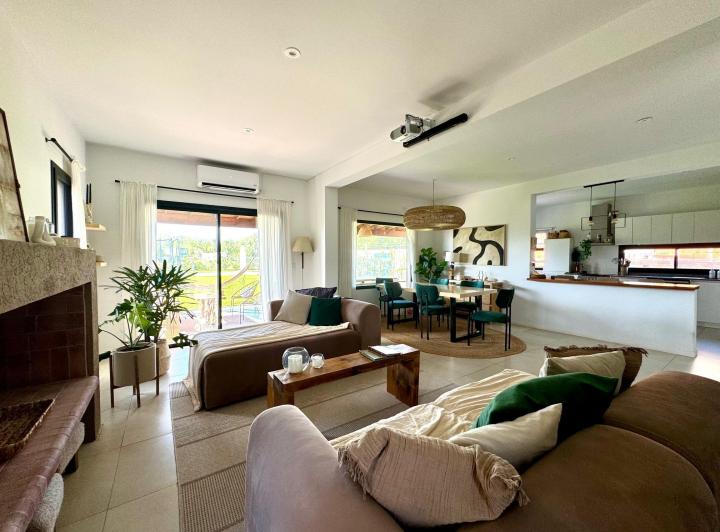 Casa · 150m² · 5 Ambientes · 1 Cochera
